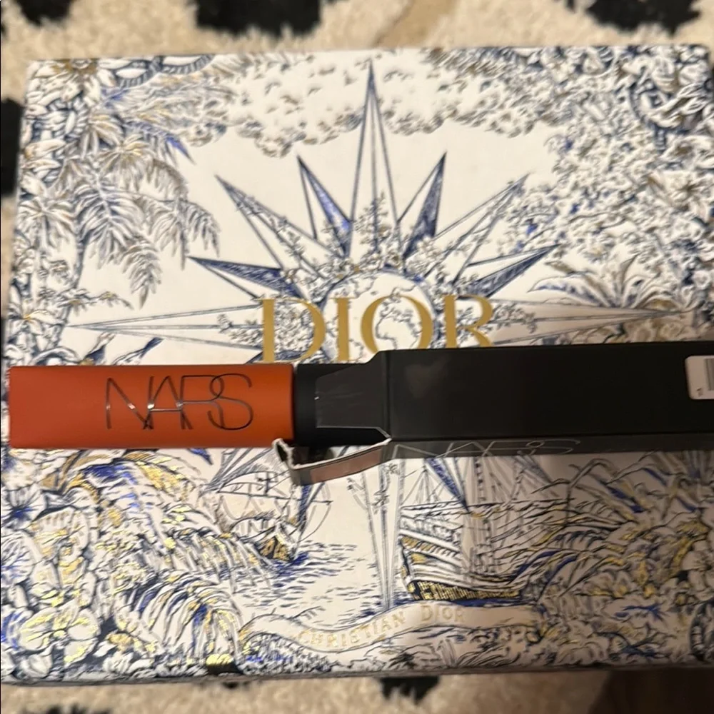 NARS Air Matte Lip Color - Picture 3 of 3